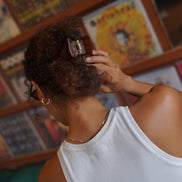 Ada: Große Acetat Haarklammer für Locken & Afro Hair