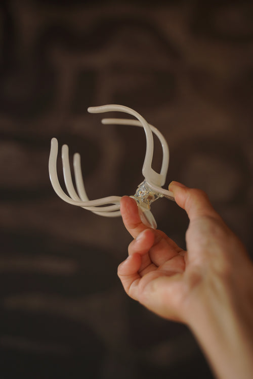 Ada: Große Acetat Haarklammer für Locken & Afro Hair